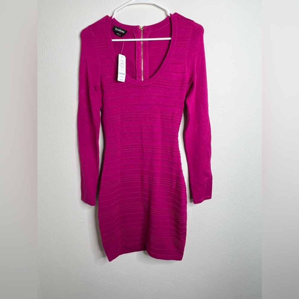 bebe - Kayla Cu Backcut Dress
